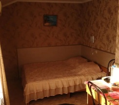 Двухместный номер Comfort с балконом (2 отдельные кровати) в Майский
