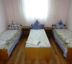 Трёхместный номер Standard с видом на горы в Якорь