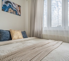 Квартира в Апартаменты на 346кв.Академика Парина 41