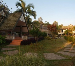 Коттедж c 1 комнатой с балконом в Phudara Resort
