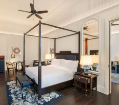 Люкс Grand Hotel в Raffles Singapore