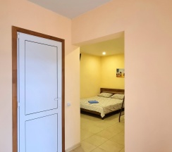 Четырехместный номер с 1 двуспальной или 2 односпальными кроватями в Ghouse