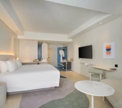 Двухместный номер Superior с видом на океан двуспальная кровать в Centara Karon Resort Phuket