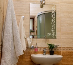 8 Трехместный номер в Европейском стиле с видом на горы в Mountain Saniba eco hotel