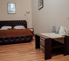 Стандартный номер с балконом в Brothershotel.ru
