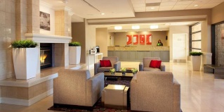 Дендрарий Университета штата Аризона: Отель Radisson Hotel Phoenix Airport