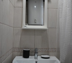 Коттедж двухкомнатный с 2 спальнями в White Village