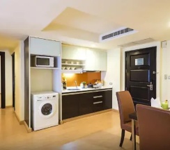 Трёхместный люкс с 2 комнатами в Aspen Suites Hotel Sukhumvit 2 Bangkok