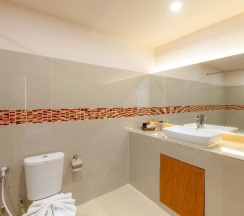 Семейный номер Standard с балконом в Club Bamboo Boutique Patong Beach Resort
