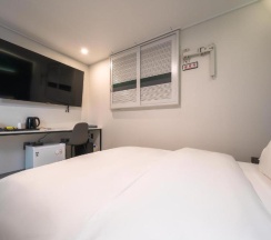 Двухместный номер Standard двуспальная кровать в Hotel Centro Stay