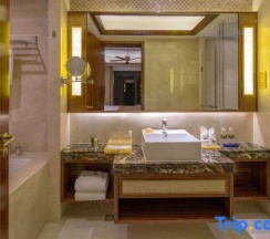 Двухместный номер Deluxe с видом на сад 2 отдельные кровати в Jinghai Hotel & Resort