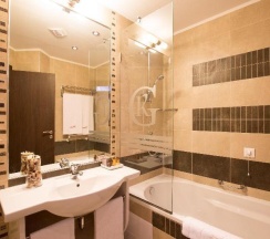 Номер Standard в Grami Hotel Sofia
