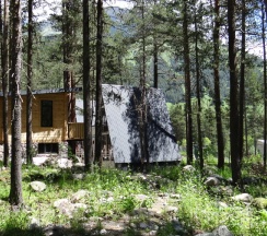 Коттедж с красивым видом из окна в Glamping_07