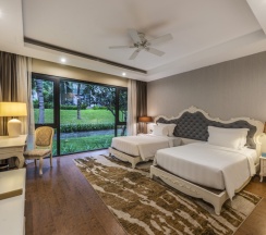 Вилла с 4 комнатами с видом на бассейн в Vinpearl Resort & Spa Nha Trang Bay