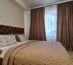 Семейные апартаменты с балконом в Апартаменты VIP квартиры на Московской by Sutki26