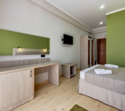 Корпус Династия Стандарт с Видом на Море в Family Pride Inn Прайд