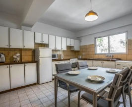 Кровать в общем номере (женский номер) в White Hostel