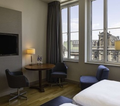 Двухместный номер с видом на Кёльнский собор 2 отдельные кровати в Hilton Cologne