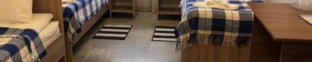 Кровать в 3-местном общем номере в Полёт