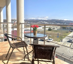 Апартаменты   4 местные с видом на горы ( 2х спальная кровать) в Red Rose