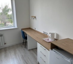 Номер стандарт семейный с 2 односпальными и 1 двуспальной кроватью в Домино