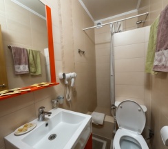 Двухместный номер с раздельными кроватями в Лорис