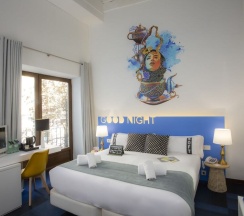 Четырёхместный семейный номер Standard с балконом в Casual Ilbira Granada Hotel