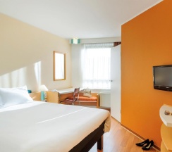 Двухместный номер Standard двуспальная кровать в ibis Muenchen City
