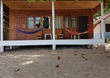 Трёхместный номер Standard с видом на море в Bottle Beach 2 Bungalows