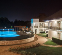 ЛЮКС с видом на БАССЕЙН 2-комнатный в Villaggio