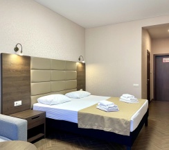 Четырёхместный номер Superior с балконом и с видом на море в Solo