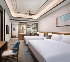 Номер Premium в Holiday Inn & Suites Sanya Yalong Bay