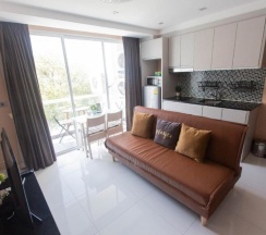 Апартаменты с видом на море в Serenity Condo Wongamat by Patsamon