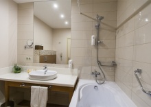 Бизнес с видом на город в Kulibin Parkhotel&SPA 5*