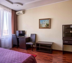 Номер полулюкс в Мэриан Холл