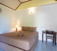 Бунгало с балконом в Good Days Lanta Beach Resort