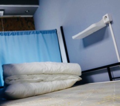 Кровать в общем мужском номере с 5-двухъярусными кроватями 20м² в Отель на Тимирязевской
