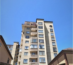 М.Горького 85Б. 2-комн.кв., 9-этаж, 119 в АнтиОтель