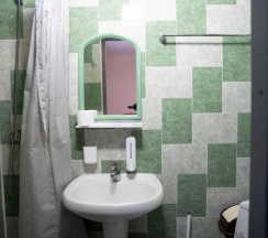 Трехместный стандарт в Акрополь