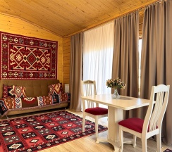 Трехкомнатный улучшенный комфорт с видом на горы | 3 этаж в Hayat Haus