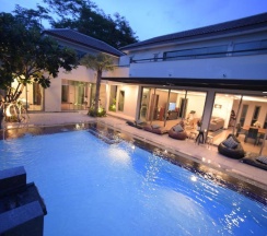Вилла Premier рядом с пляжем в Villa Navin Resort