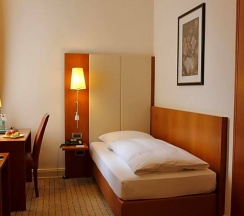 Одноместный номер Standard двуспальная кровать в Hotel Vorbach