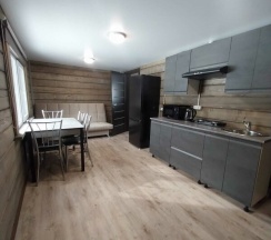 Большой деревянный дом в Горная Гавань