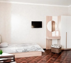 Четырёхместный семейный номер Standard с видом на город в Сияние