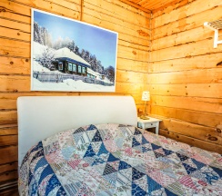 Двухместный номер с общим душем и туалетом в Дом на Телецком