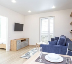 Номер Superior в Квартира на сутки Маяк Минск Метро 5 мин Wi-Fi Кондиционер Кухня объединена с жилой зоной Отдельная спальня Отчётные документы