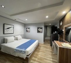 Одноместный номер Standard с частичным видом на море в The Beach Front Resort Pattaya  - SHA Plus