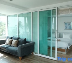 Семейный люкс с 2 комнатами с видом на море в The Beach Front Resort Pattaya - SHA Plus