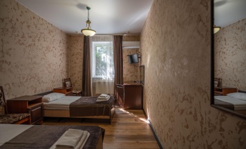 Номер стандарт с 2 односпальными кроватями в Изумруд