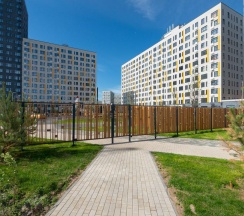 Апартаменты студия Черная лилия ApartaMIA в Семейный уголок